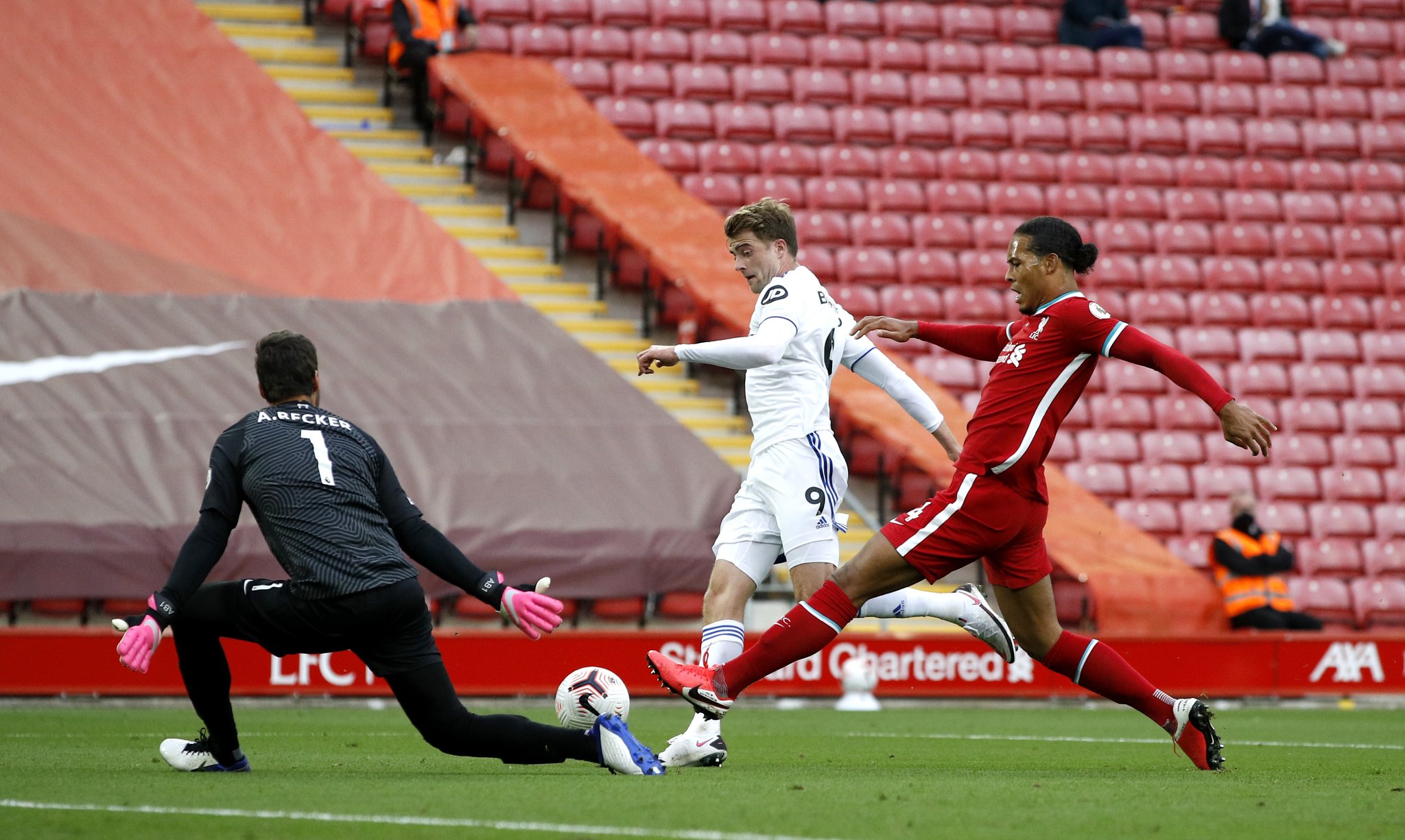 配合默契的 配合默契的